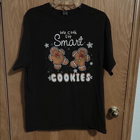 **3/$15** Lunch Lady Christmas Cookie t shirt size large - Picture 1 of 4